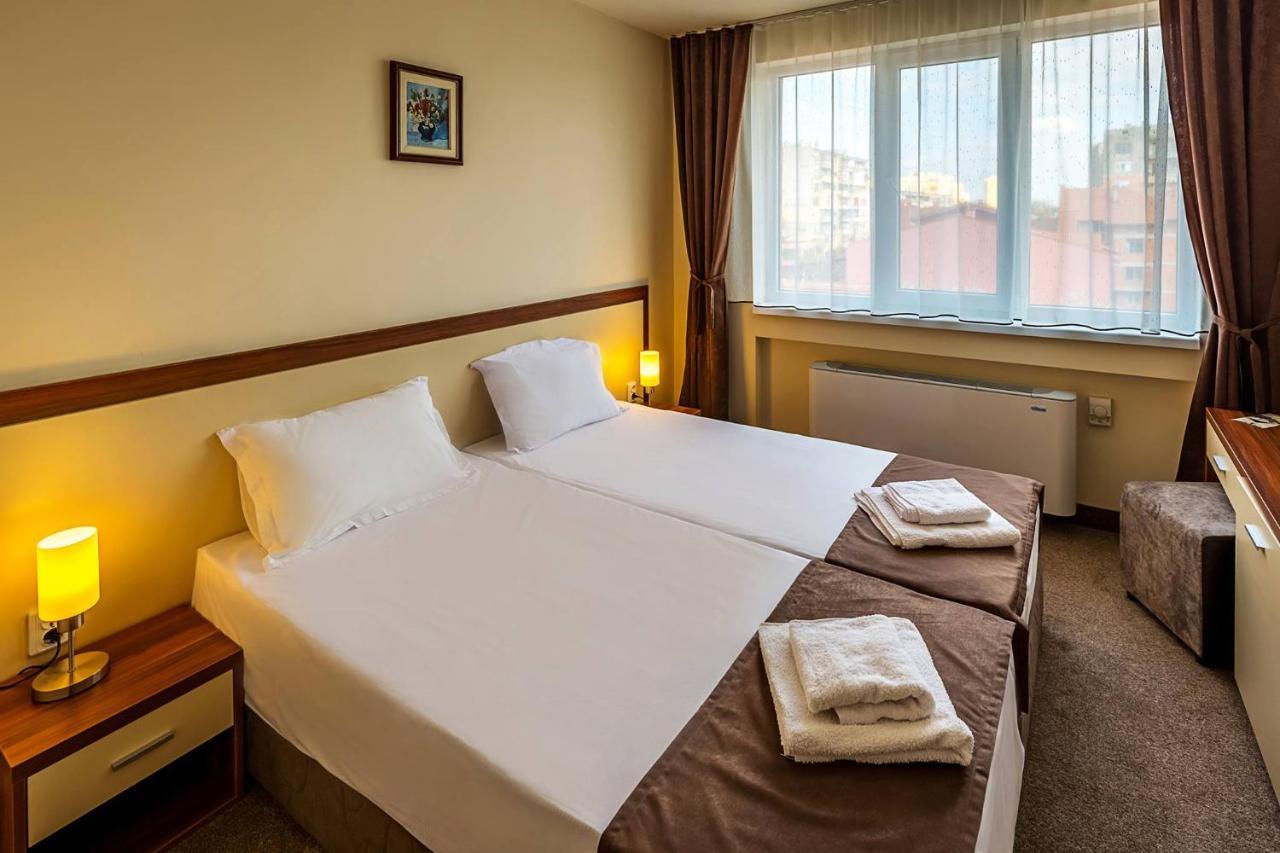 Family Hotel Bulgaria Harmanli Kültér fotó