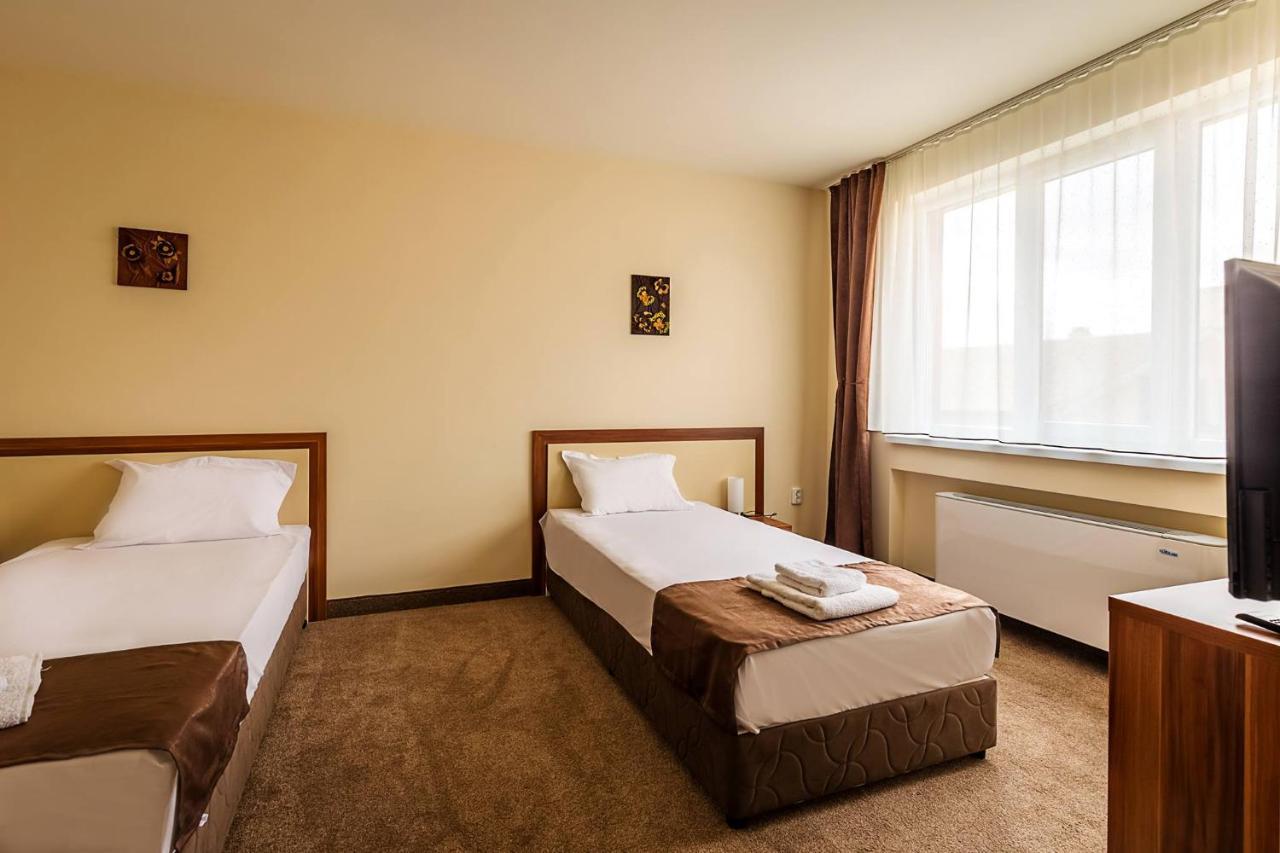 Family Hotel Bulgaria Harmanli Kültér fotó